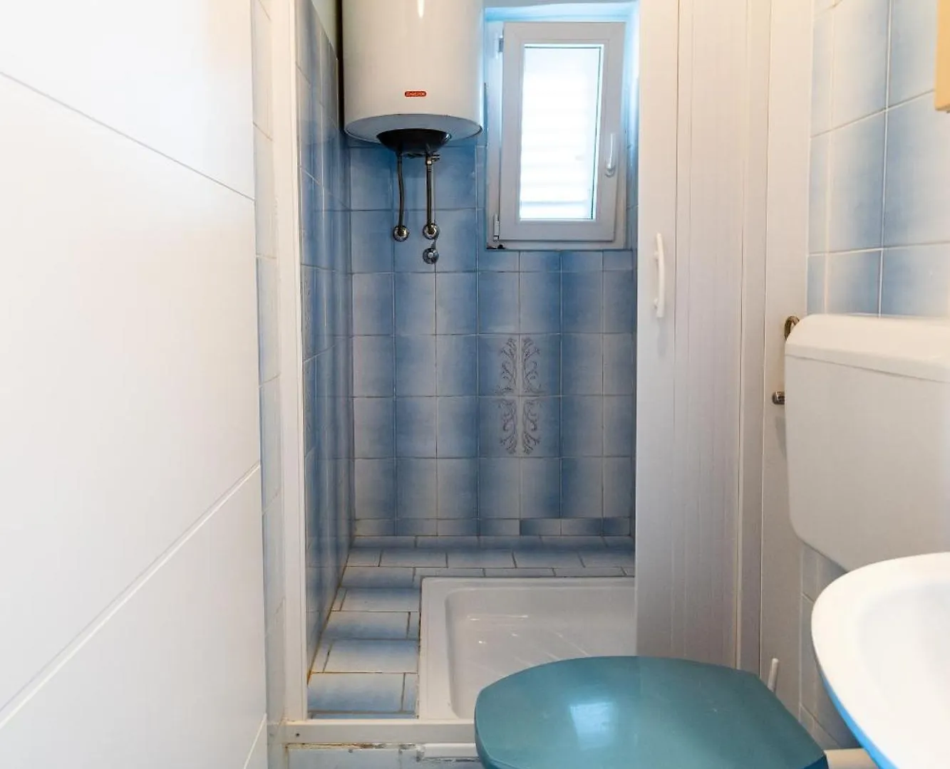 Apartments And Rooms With Parking Space Skrbcici, Krk - 21231 Guest house Skrbcici